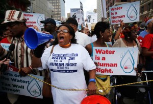 20150603_protestorswaterisahumanrightrally